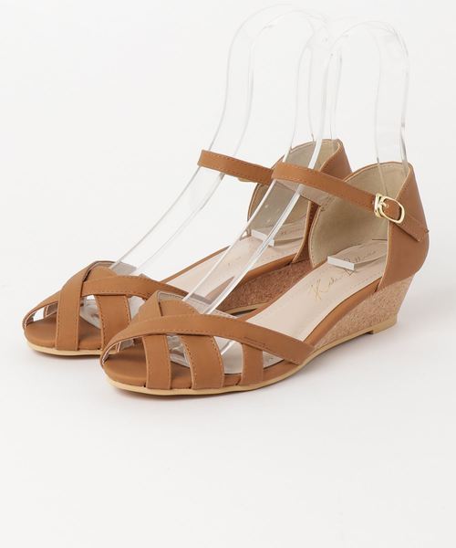 KOBE LETTUCE(コウベレタス)の「カッティングベルトパンプス(パンプス・レディース・ベージュ/キャメル/ブラック/イエロー系その他/ブルー系その他/パイソン・L/LL/M/S)」の15枚目の写真