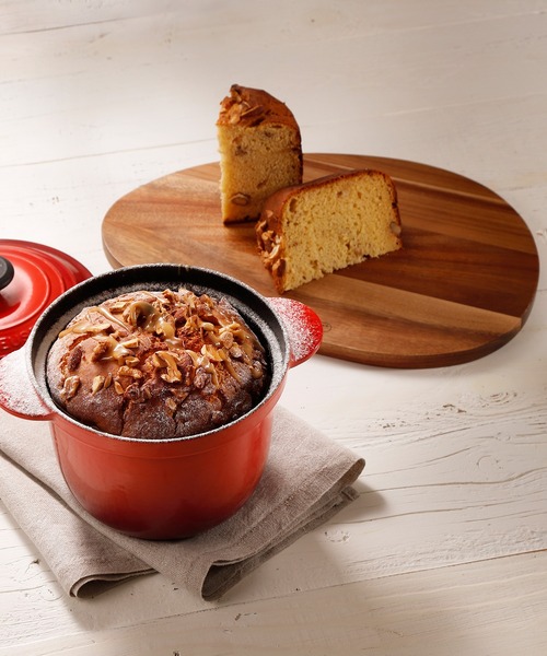 Le Creuset（ルクルーゼ）の「アカシアウッド・ボード（キッチンツール