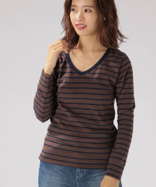 BAYFLOW(ベイフロー)の「ストレッチスムースVネック L/S Tシャツ(Tシャツ/カットソー・レディース・ブラック/グレー/その他2/オフホワイト/その他1/その他3・SMALL/MEDIUM/LARGE)」の6枚目の写真