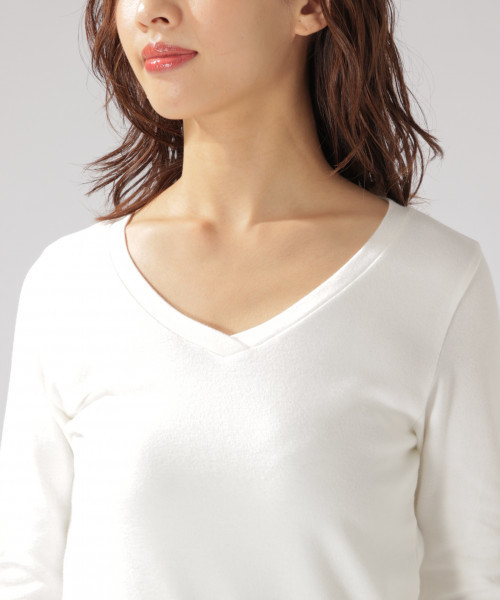 BAYFLOW(ベイフロー)の「ストレッチスムースVネック L/S Tシャツ(Tシャツ/カットソー・レディース・ブラック/グレー/その他2/オフホワイト/その他1/その他3・SMALL/MEDIUM/LARGE)」の7枚目の写真