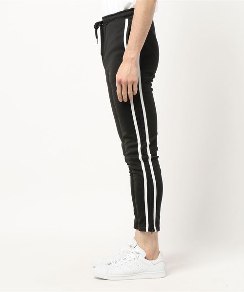 WEGO（ウィゴー）の「WEGO/裏起毛ラインストレッチスキニーパンツ（その他パンツ・メンズ・ブラック・SMALL/MEDIUM/LARGE/X-SMALL）」の3枚目の写真