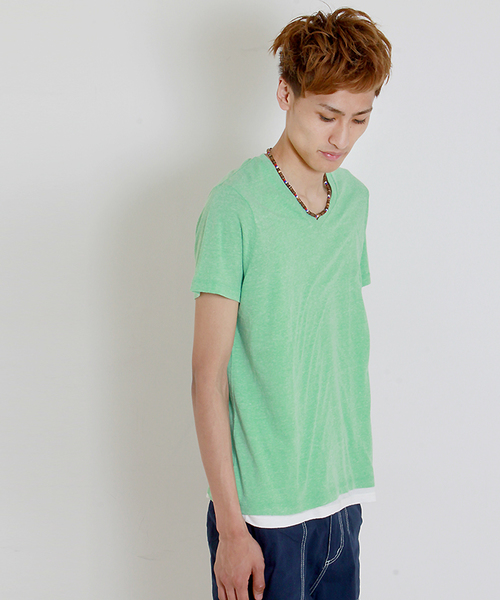 WEGO（ウィゴー）の「WEGO/Vネック半袖Tシャツ（Tシャツ/カットソー・メンズ・ホワイト/ライトグレー/グリーン/レッド/ブルー/ライトイエロー/サックスブルー・LARGE/SMALL/MEDIUM）」の4枚目の写真