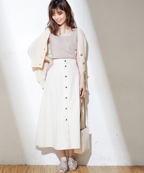 natural couture（ナチュラルクチュール）の「フロント釦ヤシ柄スカート（スカート・レディース・オレンジ/ブルー系その他/オレンジ系その他/ライトベージュ・FREE）」の5枚目の写真