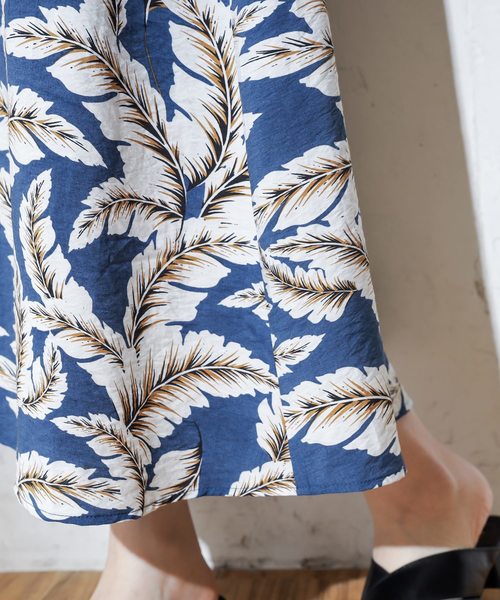 natural couture（ナチュラルクチュール）の「フロント釦ヤシ柄スカート（スカート・レディース・オレンジ/ブルー系その他/オレンジ系その他/ライトベージュ・FREE）」の21枚目の写真