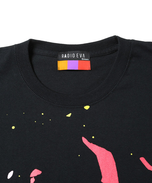 RADIO EVA(ラヂオエヴァ)の「RADIO EVA 003 闇夜 Tシャツ(Tシャツ/カットソー・メンズ・ブラック×グリーン/ブラック×ピンク・SMALL/MEDIUM/LARGE/X-LARGE)」の13枚目の写真