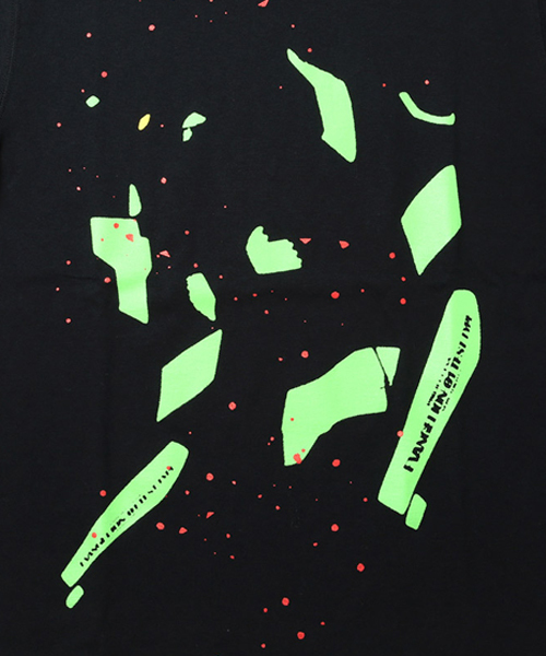 RADIO EVA(ラヂオエヴァ)の「RADIO EVA 003 闇夜 Tシャツ(Tシャツ/カットソー・メンズ・ブラック×グリーン/ブラック×ピンク・SMALL/MEDIUM/LARGE/X-LARGE)」の7枚目の写真