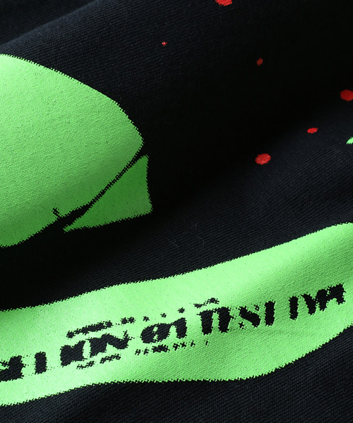 RADIO EVA(ラヂオエヴァ)の「RADIO EVA 003 闇夜 Tシャツ(Tシャツ/カットソー・メンズ・ブラック×グリーン/ブラック×ピンク・SMALL/MEDIUM/LARGE/X-LARGE)」の9枚目の写真