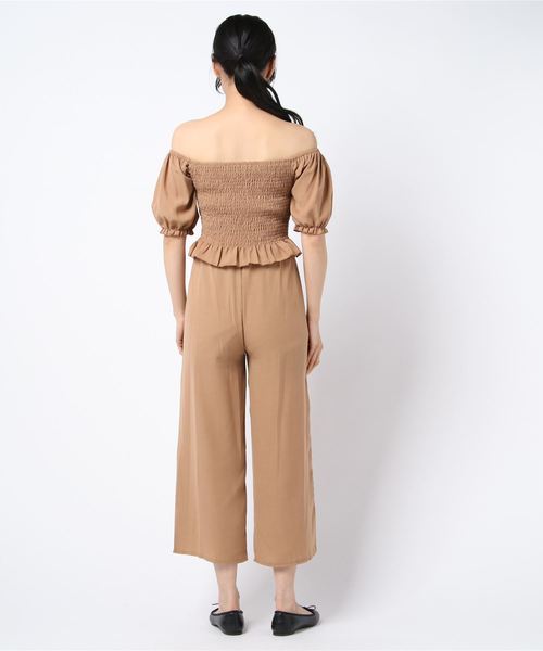 minius（ミニウス）の「シャーリングオフショルブラウス&クロプトパンツセットアップ/レディース セットアップ オフショルダーブラウス クロップドパンツ（セットアップ・レディース・ブラック/ベージュ/フューシャピンク・MEDIUM）」の5枚目の写真