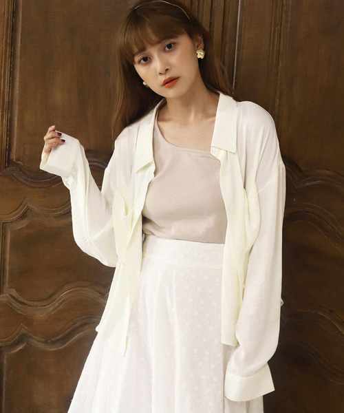 one after another NICE CLAUP(ワンアフターアナザーナイスクラップ)の「ゆるサテンシャツ(シャツ/ブラウス・レディース・ピンク/アイボリー/モカ/ピンクベージュ/ベージュ・FREE)」の2枚目の写真