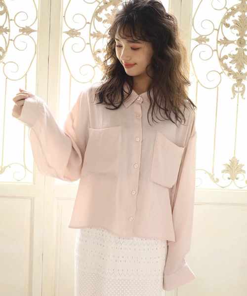 one after another NICE CLAUP(ワンアフターアナザーナイスクラップ)の「ゆるサテンシャツ(シャツ/ブラウス・レディース・ピンク/アイボリー/モカ/ピンクベージュ/ベージュ・FREE)」の17枚目の写真