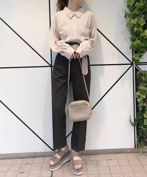 one after another NICE CLAUP(ワンアフターアナザーナイスクラップ)の「ゆるサテンシャツ(シャツ/ブラウス・レディース・ピンク/アイボリー/モカ/ピンクベージュ/ベージュ・FREE)」の9枚目の写真