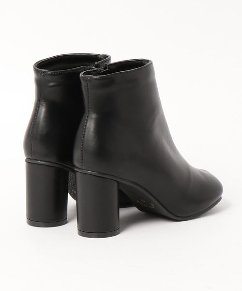 KOBE LETTUCE（コウベレタス）の「ワイドスクエアトゥサークルヒールアンクルブーツ（ブーツ・レディース・ホワイト/ベージュ/ブラック・L/LL/M/S）」の4枚目の写真