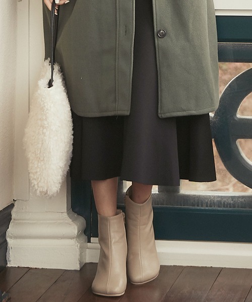 KOBE LETTUCE（コウベレタス）の「ワイドスクエアトゥサークルヒールアンクルブーツ（ブーツ・レディース・ホワイト/ベージュ/ブラック・L/LL/M/S）」の3枚目の写真