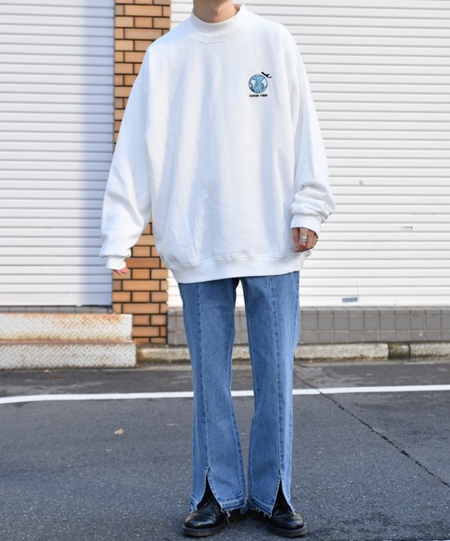 kutir(クティール)の「飛行機プリント刺繍裏起毛スウェット(スウェット・メンズ・ブラック/オフホワイト/ライトブルー・MEDIUM/LARGE/SMALL)」の4枚目の写真