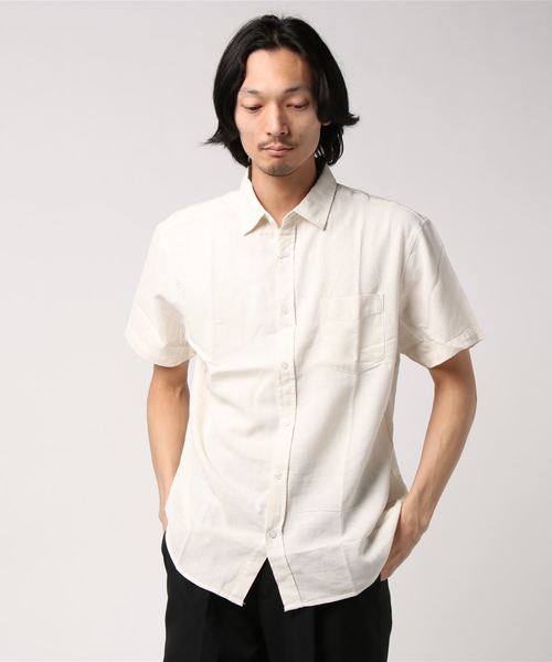 CORISCO(コリスコ)の「CORISCO 綿麻パナマ 半袖 シャツ (M1)(シャツ/ブラウス・メンズ・ホワイト/ベージュ/ネイビー/グリーン/ホワイト系その他/ブラック系その他/ベージュ系その他/ブルー系その他/ブラック系その他2/ブルー系その他2・MEDIUM/LARGE/X-LARGE)」の2枚目の写真