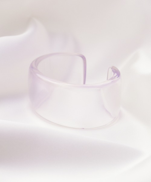 Ciki(シキ)の「マーブルワイドバングル / クリアボリュームバングル(バングル/リストバンド・レディース・ベージュ/ブラウン/クリア・FREE)」の9枚目の写真