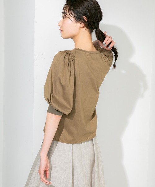 STUDIOUS(ステュディオス)の「【STUDIOUS】ボリュームスリーブカットソー(Tシャツ/カットソー・レディース・ホワイト/ブラック/ブラウン・FREE)」の15枚目の写真