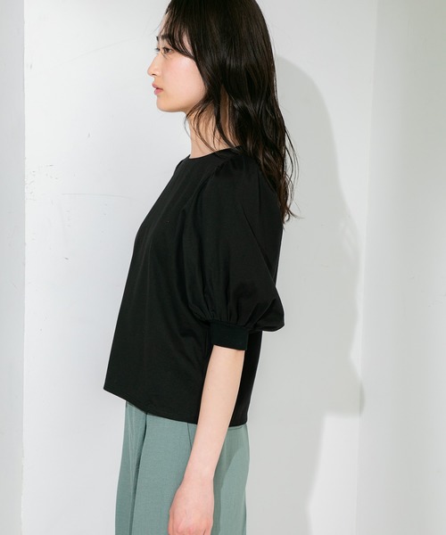 STUDIOUS(ステュディオス)の「【STUDIOUS】ボリュームスリーブカットソー(Tシャツ/カットソー・レディース・ホワイト/ブラック/ブラウン・FREE)」の9枚目の写真