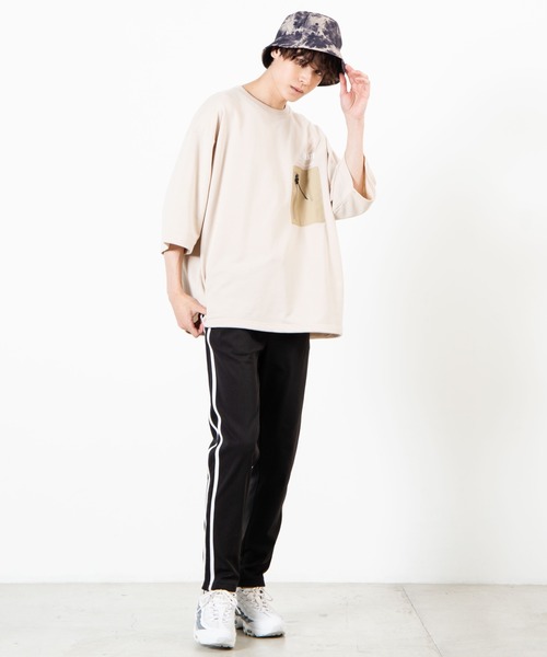 WEGO（ウィゴー）の「WEGO/ミニ裏毛ナイロンポケット5分袖プルオーバー（スウェット・メンズ・ベージュ/ホワイト・MEDIUM/LARGE）」の15枚目の写真