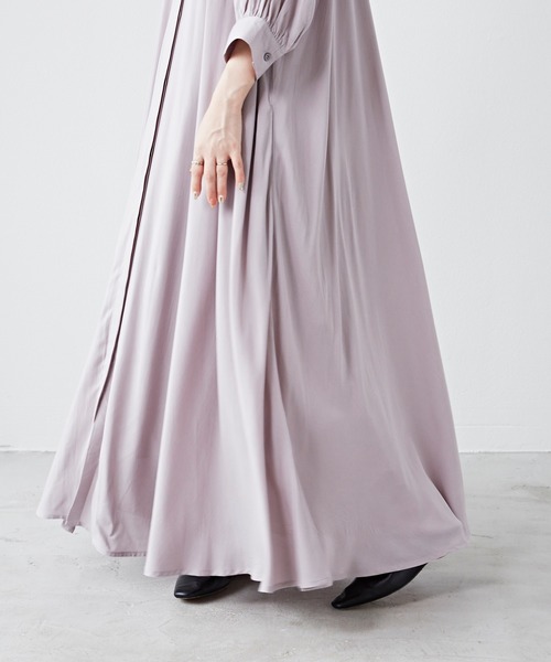 Libra Cue(リブラ キュー)の「Libra ボリュームマキシワンピース(ワンピース・レディース・ライトグレー/ベージュ/ネイビー・FREE)」の18枚目の写真