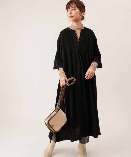 natural couture(ナチュラルクチュール)の「ピンタックカフタンワンピース(ワンピース・レディース・ブラック/ベージュ/レンガ・FREE)」の5枚目の写真