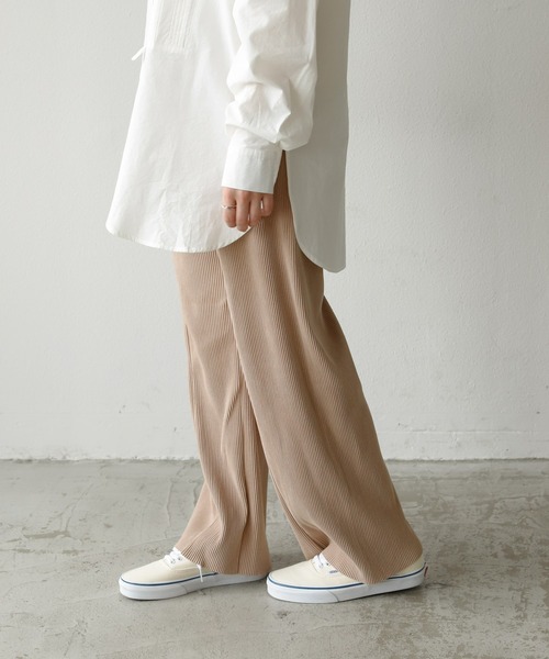 Auntie Rosa Holiday（アンティローザホリデー）の「スムースミニプリーツパンツ（その他パンツ・レディース・ブラック/カーキ/ブルー/モカ/ナチュラル・SMALL/MEDIUM）」の16枚目の写真