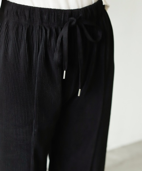 Auntie Rosa Holiday（アンティローザホリデー）の「スムースミニプリーツパンツ（その他パンツ・レディース・ブラック/カーキ/ブルー/モカ/ナチュラル・SMALL/MEDIUM）」の14枚目の写真