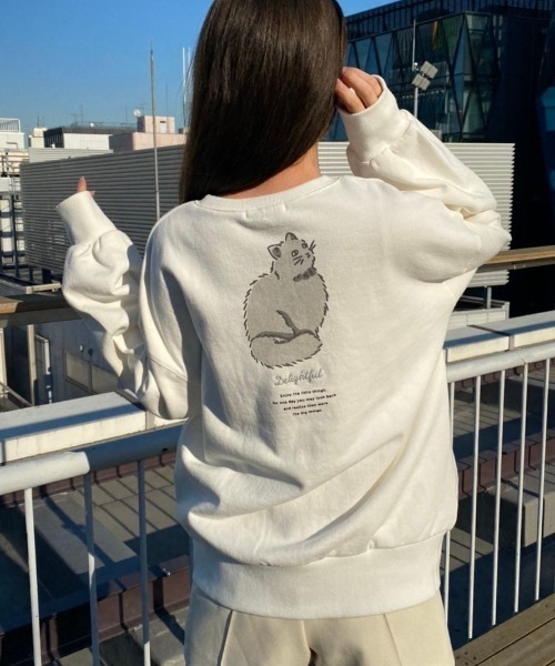 one after another NICE CLAUP（ワンアフターアナザーナイスクラップ）の「アソートプリントスウェット（Tシャツ/カットソー・レディース・グレー/オフホワイト/サックスブルー/ピンク/ホワイト系その他/ライトピンク/ホワイト系その他2・FREE）」の3枚目の写真