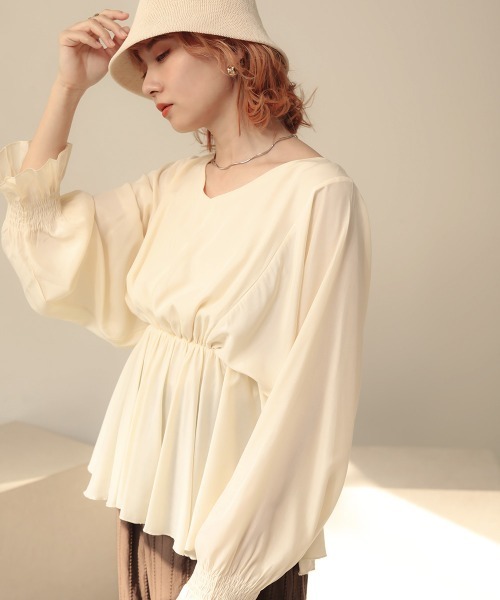 Bab(バブ)の「【WEB限定】ドルマンフレアトップス(シャツ/ブラウス・レディース・オフホワイト/ホワイト系その他/モカ/ブラック・38)」の2枚目の写真