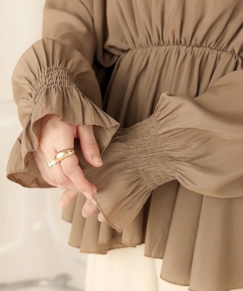 Bab(バブ)の「【WEB限定】ドルマンフレアトップス(シャツ/ブラウス・レディース・オフホワイト/ホワイト系その他/モカ/ブラック・38)」の16枚目の写真