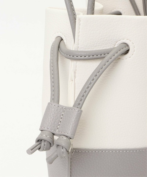 Laugoa(ラウゴア)の「HOORN ショルダーバッグ(ショルダーバッグ・レディース・ブラック/シルバーグレー/グレー/ベージュ・ONESIZE)」の14枚目の写真