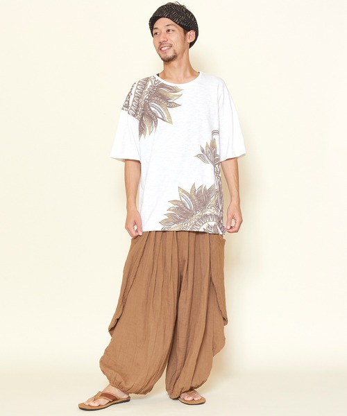 チャイハネ（チャイハネ）の「【チャイハネ】リゾートトライバルメンズTシャツ（Tシャツ/カットソー・メンズ・ベージュ/ブラック/ホワイト/グリーン/ブルー/オフホワイト/オレンジ/ライトベージュ/ダークグリーン・FREE）」の14枚目の写真