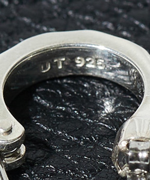 UNITED TOKYO（ユナイテッドトウキョウ）の「TフープピアスL（ピアス（片耳用）・メンズ・ブラック/シルバー・FREE）」の6枚目の写真