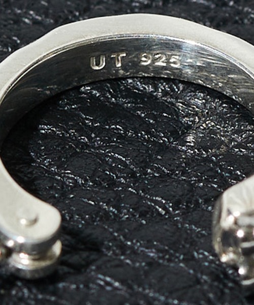 UNITED TOKYO（ユナイテッドトウキョウ）の「TフープピアスL（ピアス（片耳用）・メンズ・ブラック/シルバー・FREE）」の4枚目の写真