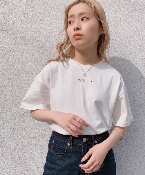 VANNIE U(ヴァニーユー)の「2WAYロゴTシャツ(Tシャツ/カットソー・レディース・ホワイト/ブラック/イエロー/ライトグリーン・FREE)」の11枚目の写真