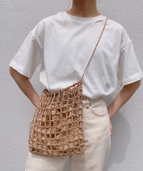 VANNIE U(ヴァニーユー)の「2WAYロゴTシャツ(Tシャツ/カットソー・レディース・ホワイト/ブラック/イエロー/ライトグリーン・FREE)」の19枚目の写真