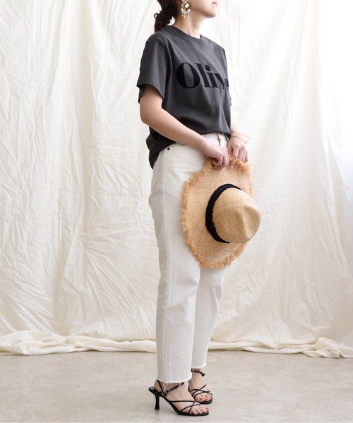 LHELBIE（レルビエ）の「OliveフロッキーロゴプリントTシャツ（Tシャツ/カットソー・レディース・ベージュ/オフホワイト/ピンク/グリーン/ダークグレー・M）」の19枚目の写真