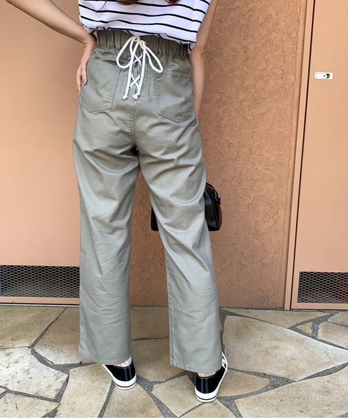 WEGO（ウィゴー）の「WEGO/レースアップストレートパンツ（デニムパンツ・レディース・ブラック/アイボリー/ライトインディゴブルー/ライトピンク/ホワイト/グリーン系その他/スカイブルー・SMALL/MEDIUM）」の4枚目の写真