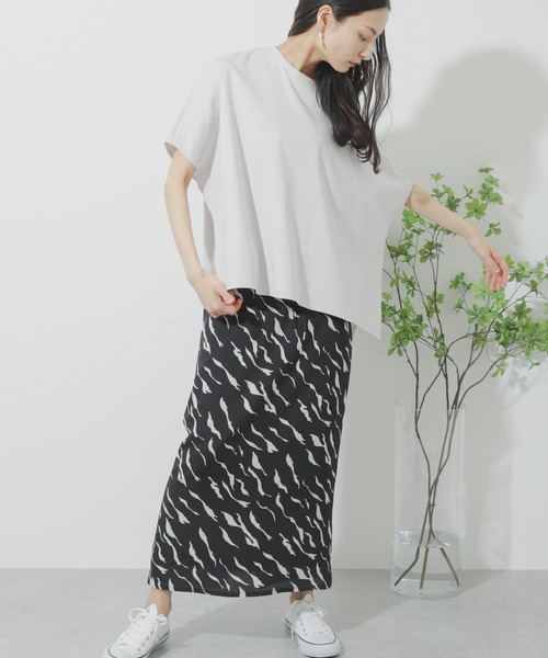 SENSE OF PLACE by URBAN RESEARCH（センスオブプレイスバイアーバンリサーチ）の「シルケットポンチョカットソー（Tシャツ/カットソー・レディース・ライトベージュ/ブラック/オフホワイト/イエロー・ONE）」の3枚目の写真