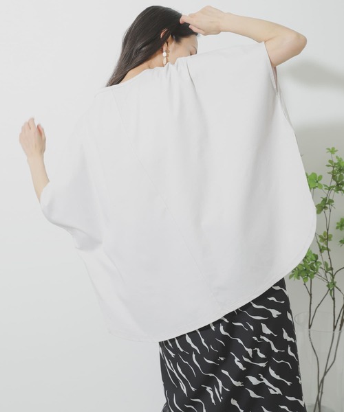 SENSE OF PLACE by URBAN RESEARCH（センスオブプレイスバイアーバンリサーチ）の「シルケットポンチョカットソー（Tシャツ/カットソー・レディース・ライトベージュ/ブラック/オフホワイト/イエロー・ONE）」の15枚目の写真