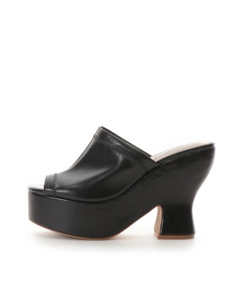 REDYAZEL（レディアゼル）の「ソフトフェイクレザー厚底サンダル（サンダル・レディース・ブラック/ベージュ/ラベンダー・SMALL/MEDIUM/LARGE）」の14枚目の写真