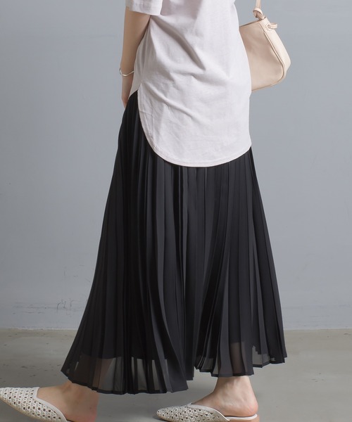OMNES Supremo（オムネス　スプレモ）の「シフォンプリーツスカート（スカート・レディース・ブラック/ベージュ/イエロー・FREE）」の4枚目の写真