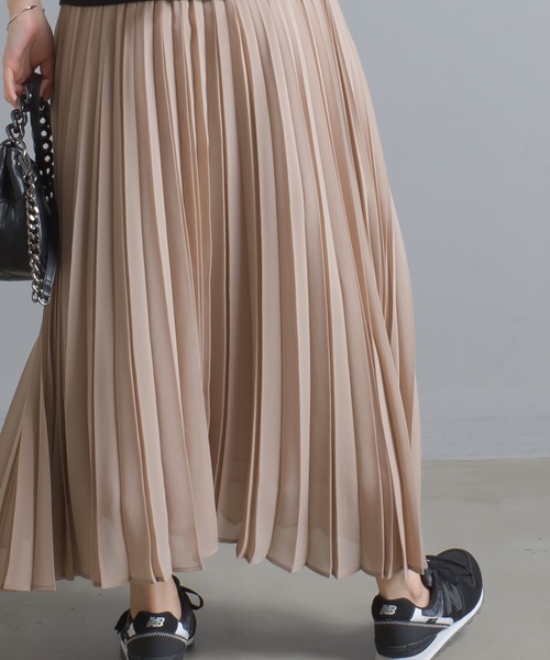 OMNES Supremo（オムネス　スプレモ）の「シフォンプリーツスカート（スカート・レディース・ブラック/ベージュ/イエロー・FREE）」の8枚目の写真