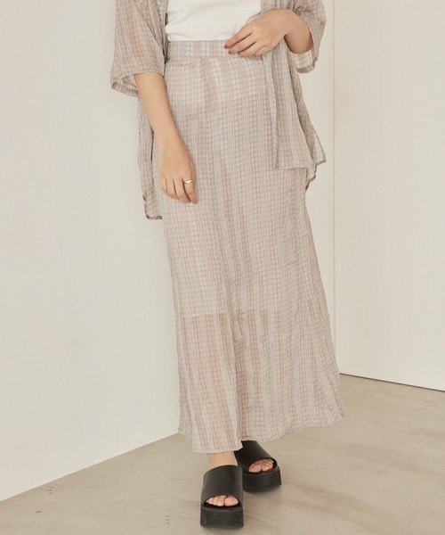 mikke（ミッケ）の「しわ加工シアーチェックマーメイドスカート（スカート・レディース・ブラウン/グレー/グリーン・FREE）」の4枚目の写真