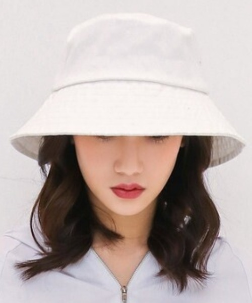 SFW（エスエフダブリュー）の「バケットハット UVカット つば広帽子（ハット・レディース・ホワイト/ブラック/ベージュ/ネイビー/ブラウン・FREE）」の2枚目の写真