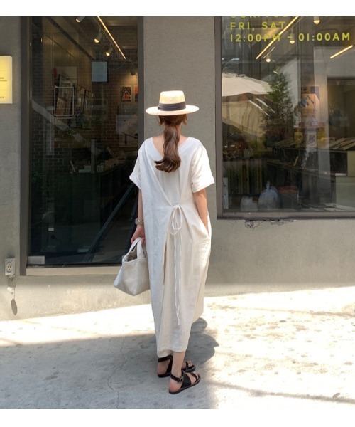 大人シルエット ゆったりシルエット ロング丈 綿麻 半端袖ウエストリボンデザインvネックワンピース