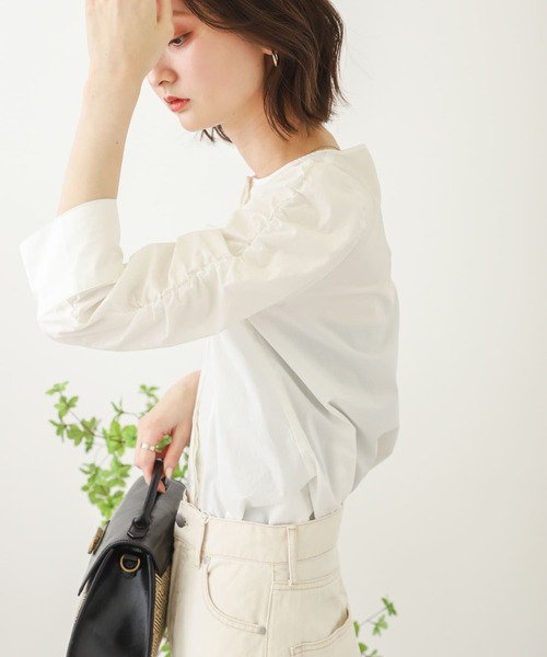 SENSE OF PLACE by URBAN RESEARCH（センスオブプレイスバイアーバンリサーチ）の「ノーカラーギャザースリーブシャツ（シャツ/ブラウス・レディース・オフホワイト/ネイビー・ONE）」の11枚目の写真