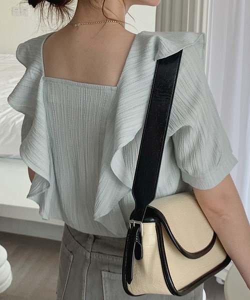 レディーススクエアネックのこなれフリルブラウス