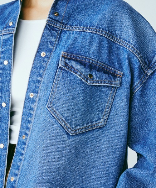 DOUBLE STANDARD CLOTHING(ダブルスタンダードクロージング)の「ビッグシルエットブルーデニムジャケット(デニムジャケット・レディース・ブルー・FREE)」の13枚目の写真
