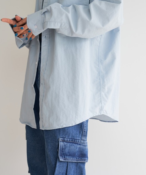 FEKETE(フェケテ)の「FEKETE OVERFIT BASIC SHIRT(シャツ/ブラウス・メンズ・ホワイト/ライトグレー/ライトブルー/ブラック・FREE)」の14枚目の写真